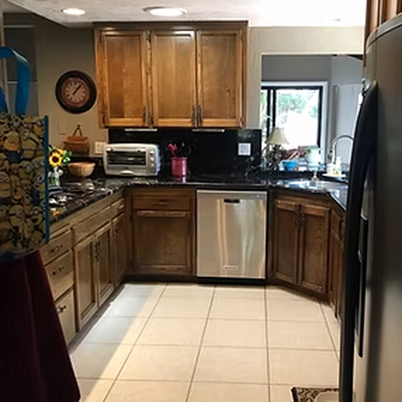Same Snyder Atelier kitchen before staging and design transformation